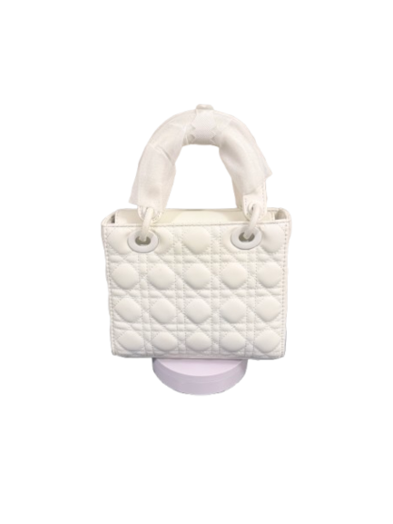Lumivelle™ ÉLANTRA white quilted handbag with structured silhouette and stylish handles